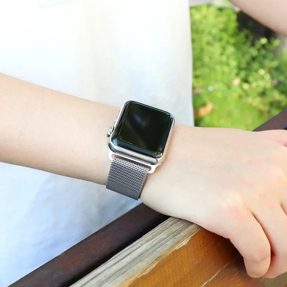 MagniLoop – Boucle Milanaise Magnétique pour Apple Watch